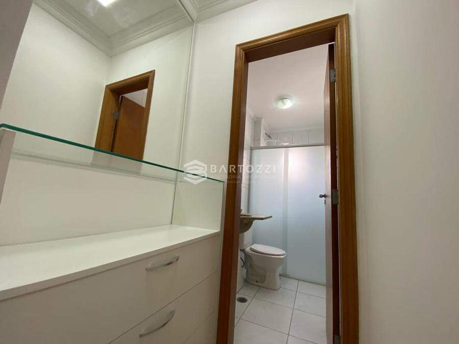 HALL WC