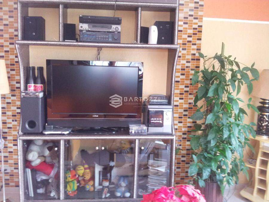 ESTANTE SALA DE ESTAR SUPERIOR