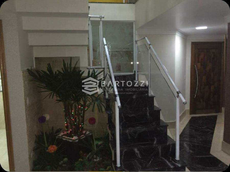 ESCADA ACESSO 2º ANDAR