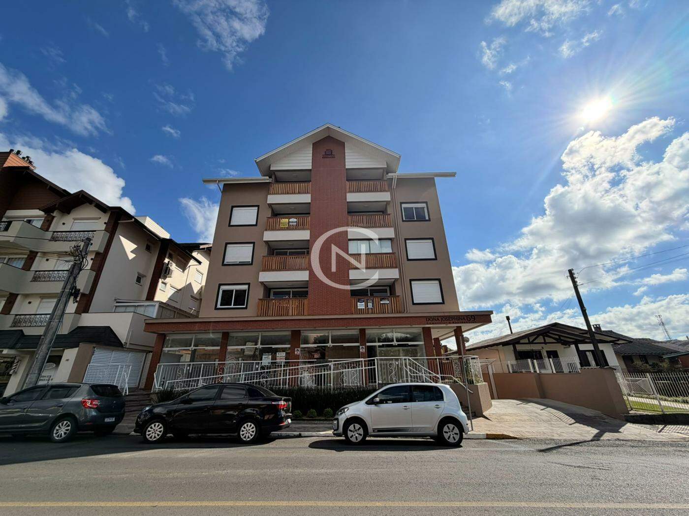 APARTAMENTO COM 3 DORMITÓRIOS EM CANELA/RS | Centro | Canela