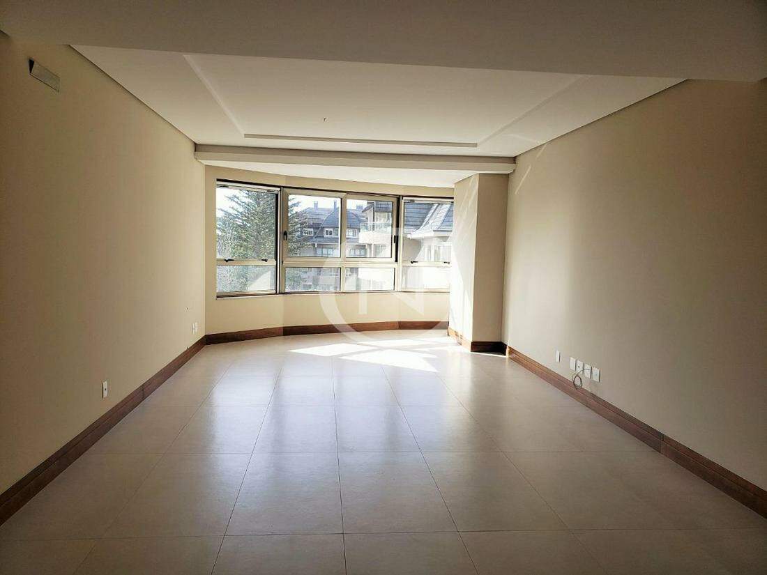 APARTAMENTO COM 193 M² NA PRAÇA DAS ROSAS EM GRAMADO/RS | Centro  | Gramado