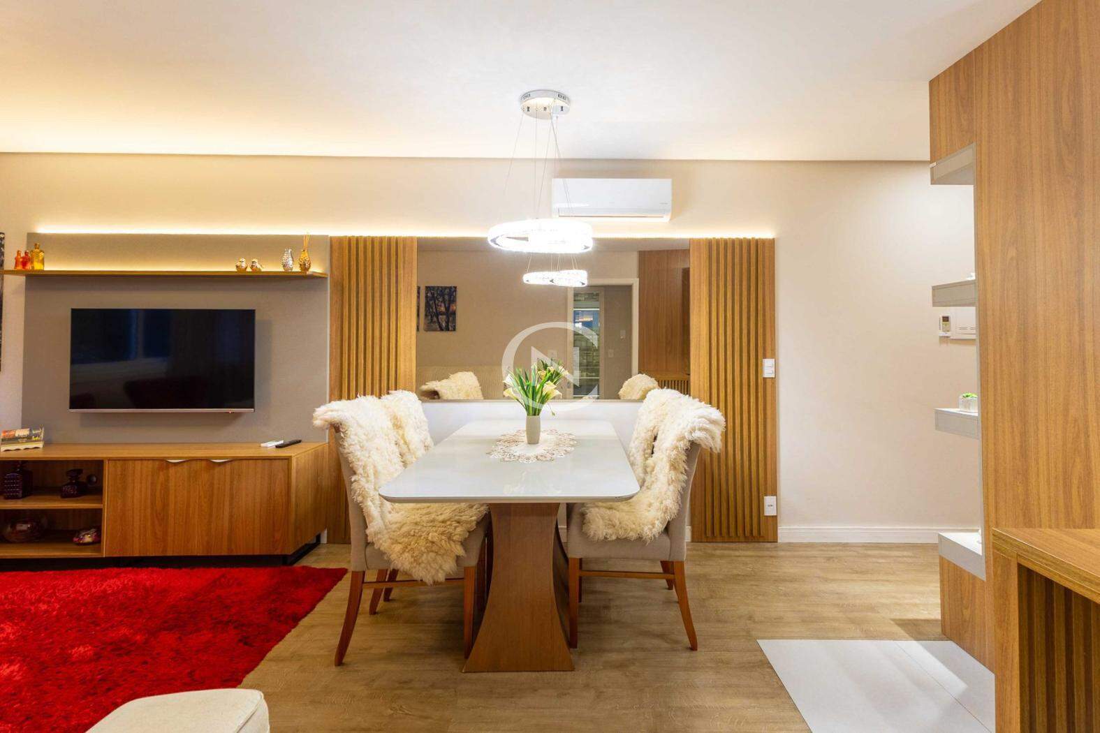 APARTAMENTO NA AVENIDA DAS HORTÊNCIAS EM GRAMADO | Planalto | Gramado