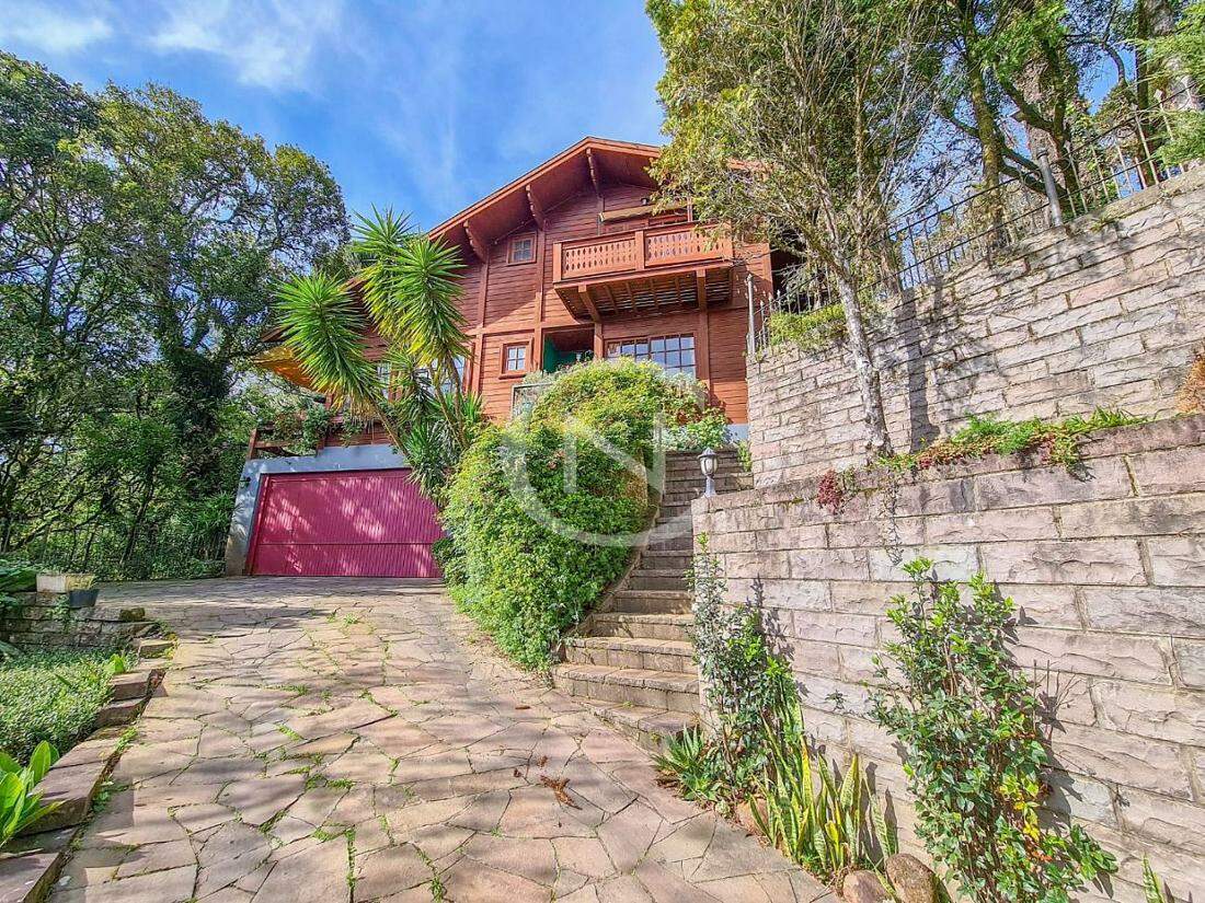 CASA COM 257 M² NO JARDIM DOS PINHEIROS II EM CANELA/RS | Jardim dos Pinheiros II | Canela