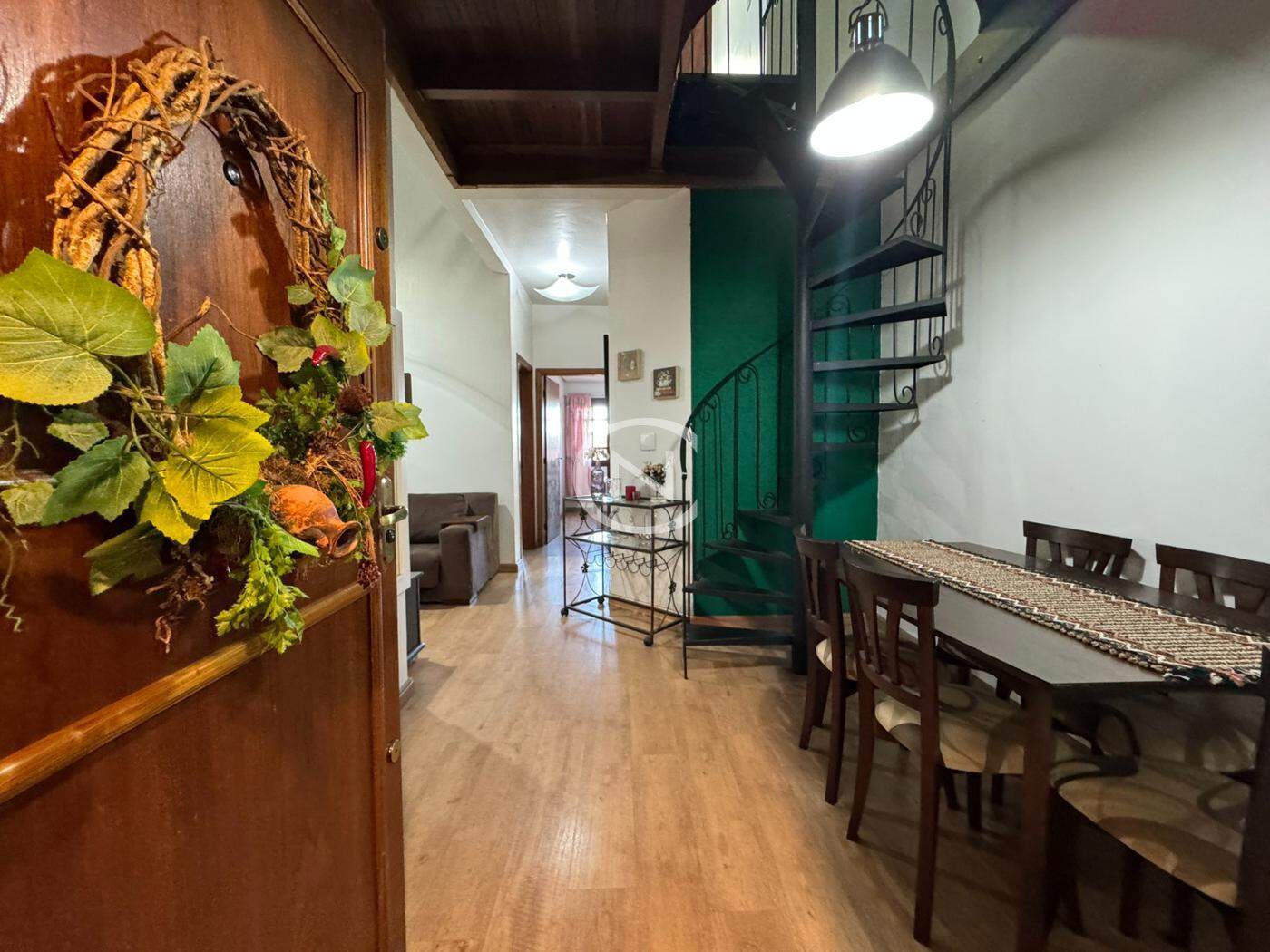 APARTAMENTO NO PORTAL DOS PINHERAIS EM CANELA | Centro | Canela