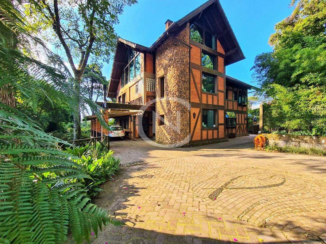Casa com 780m² no bairro Planalto em Gramado/RS | Planalto | Gramado