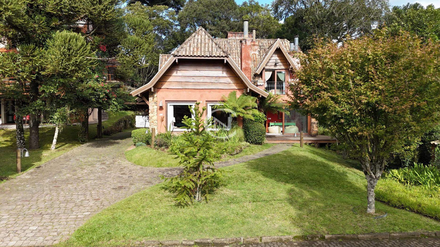 CASA NO CONDOMINIO SAINT MORITZ EM GRAMADO/RS | Saint Moritz | Gramado