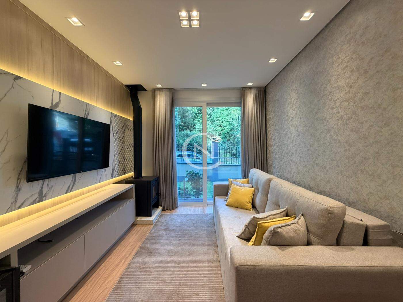 APARTAMENTO NO BELLAGIO DE FRENTE EM CANELA | Santa Terezinha | Canela