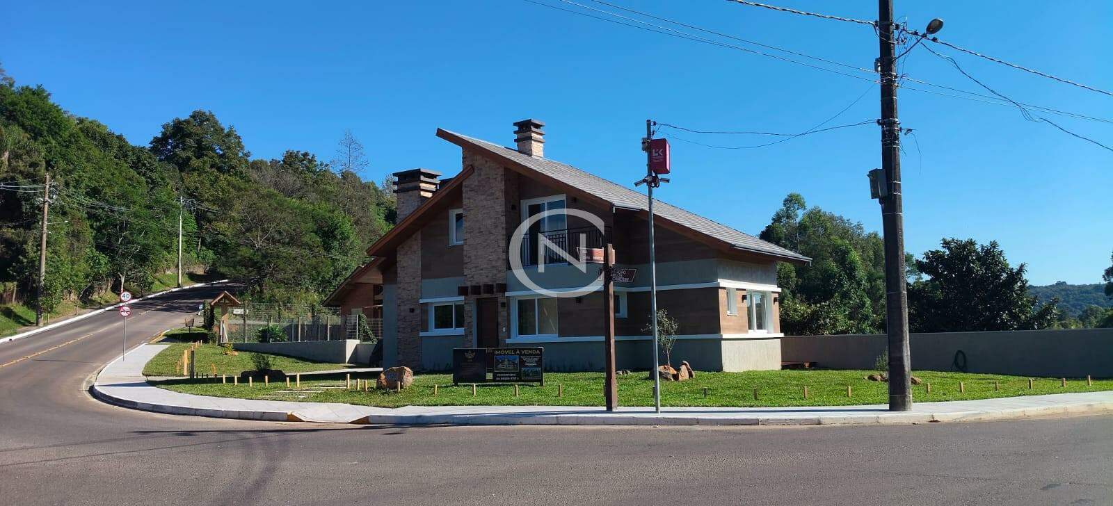 CASA COM 2 DORMITÓRIOS EM GRAMADO/RS | Carazal | Gramado