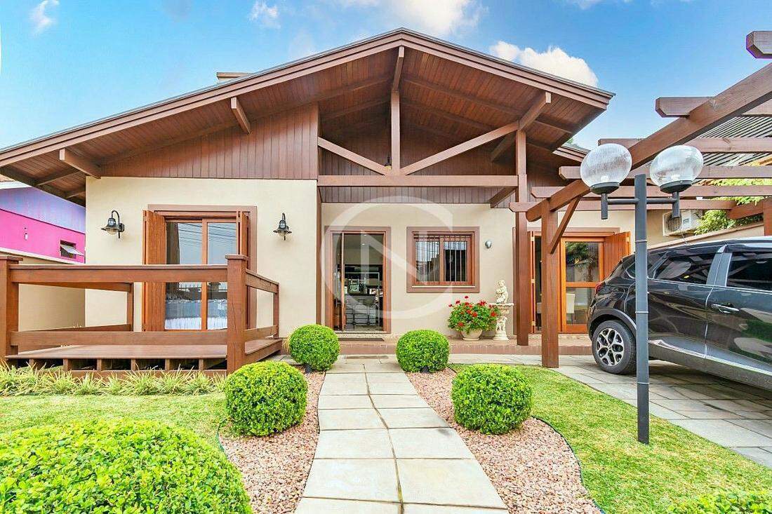CASA COM 210 M² NO SESI EM CANELA/RS | Sesi | Canela