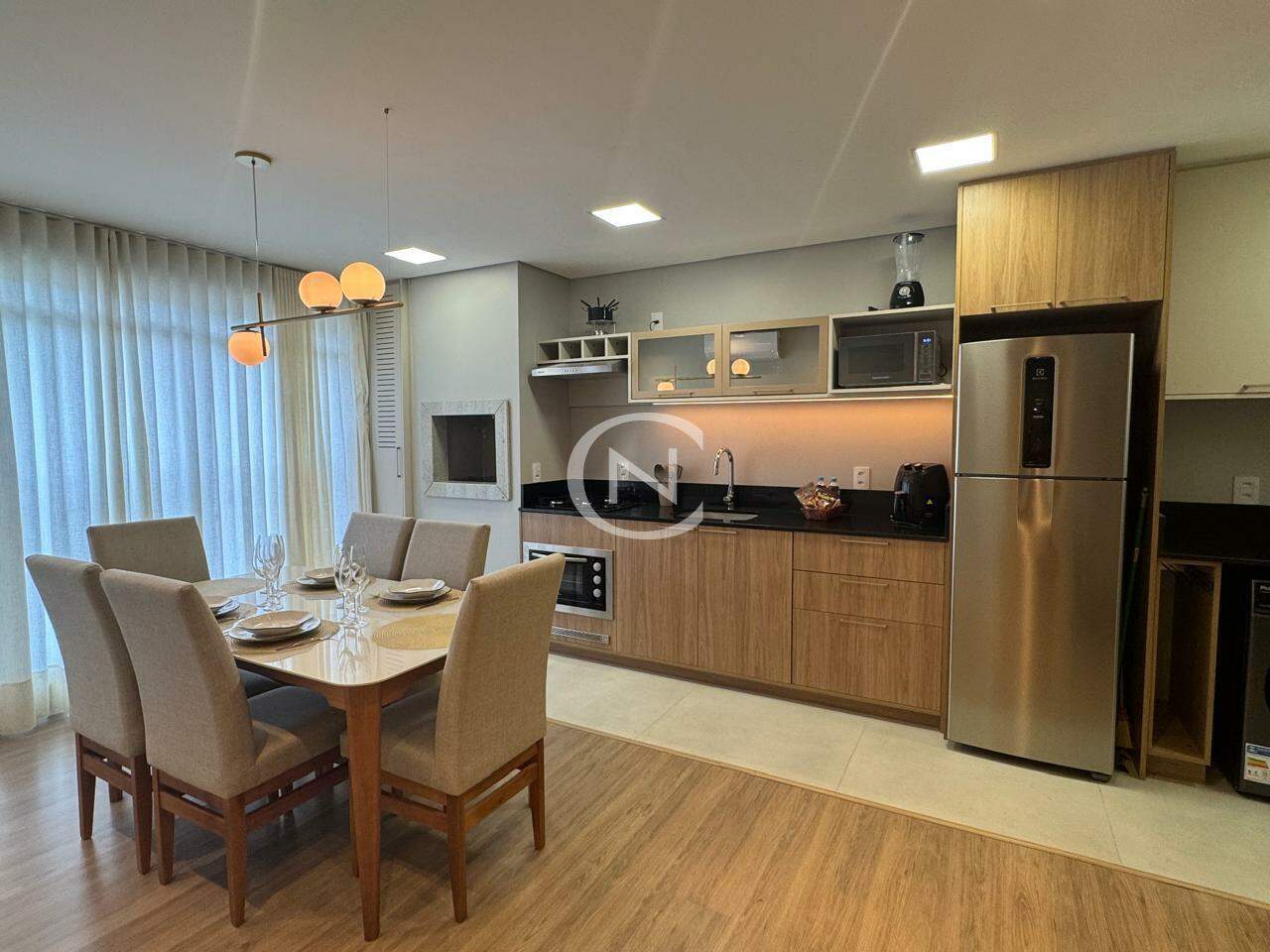 APARTAMENTO MOBILIADO NO AIRE EM GRAMADO/RS | Piratini | Gramado