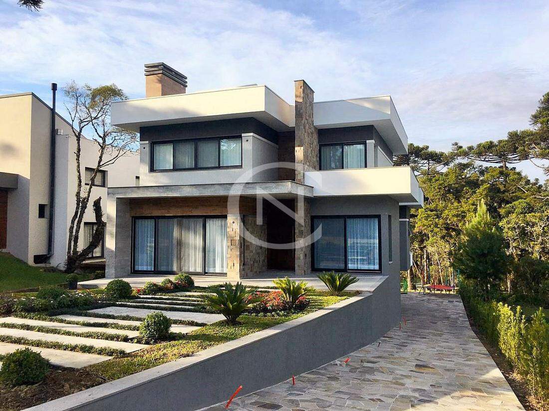 CASA COM 323 M² NO CENTRO DE CANELA/RS | Altos Pinheiros | Canela