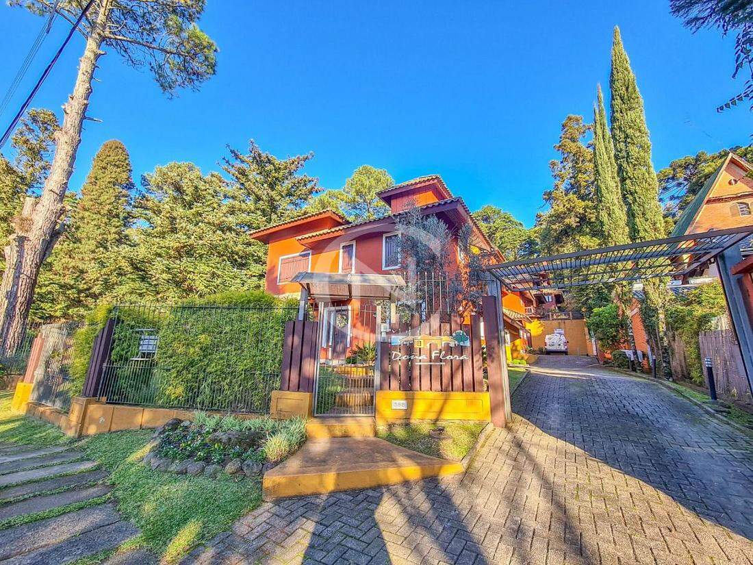 Casa com 167 m² no bairro Planalto de Gramado/RS | Loteamento Lago Negro | Gramado