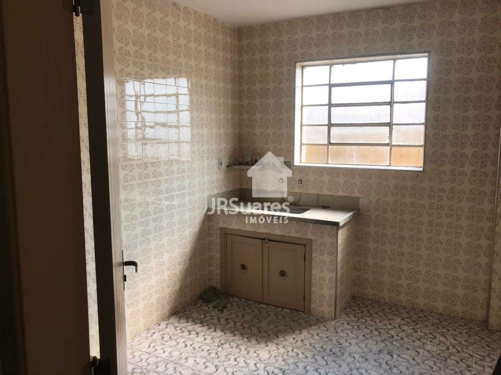 Casa, 1 quarto, 230 m² - Foto 2