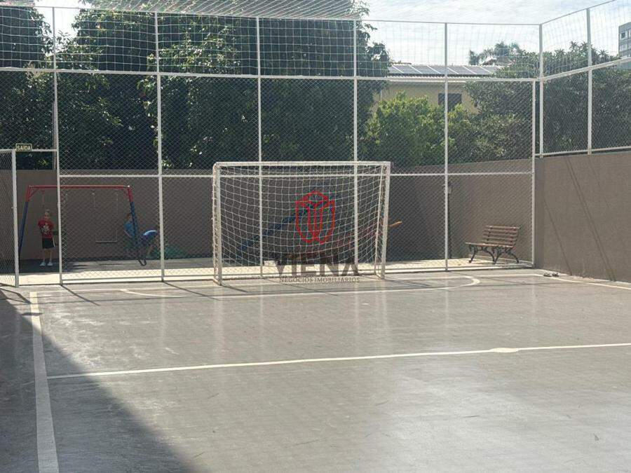 QUADRA DE ESPORTES